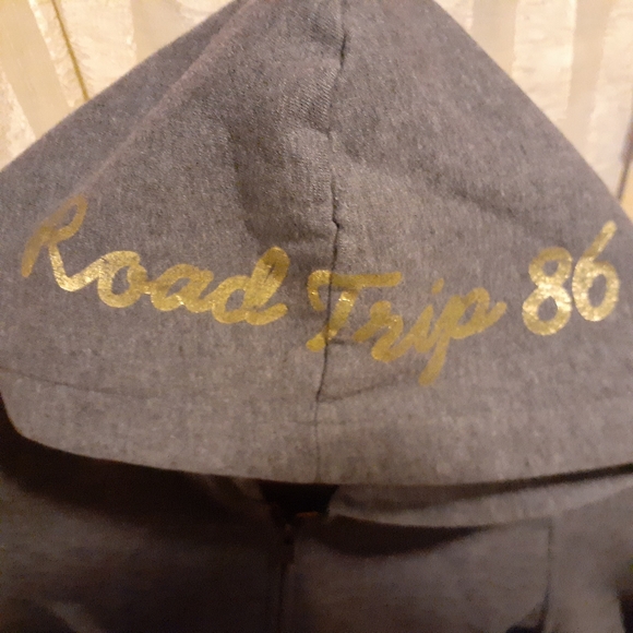 Vintage victorias Secret hoodie - Picture 4 of 5